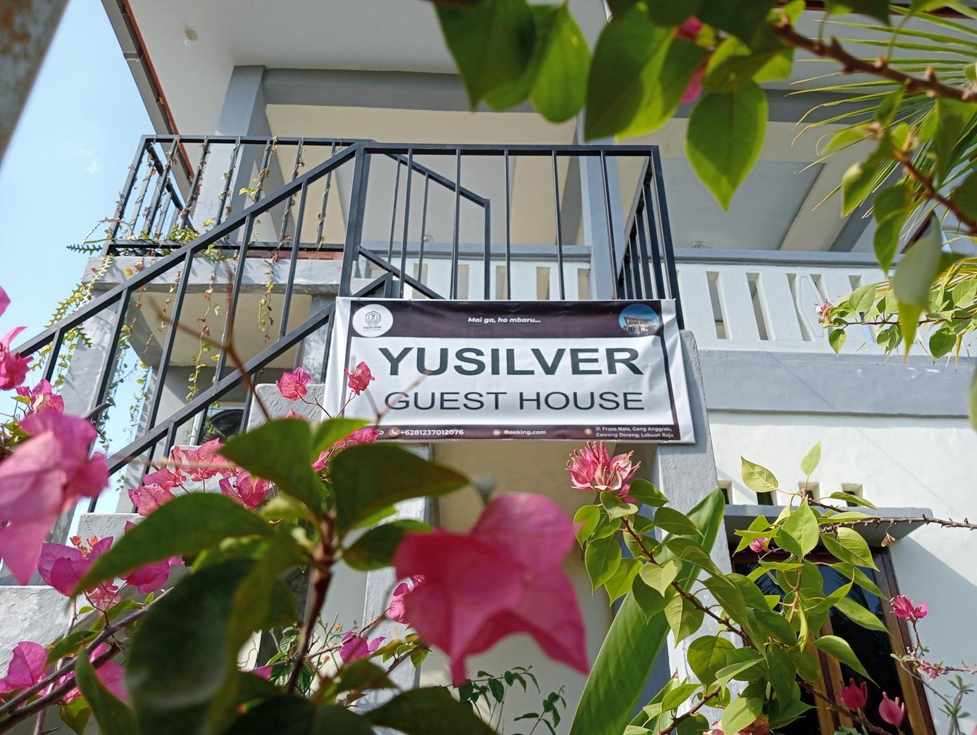Yusilver Guest House Labuan Bajo Εξωτερικό φωτογραφία